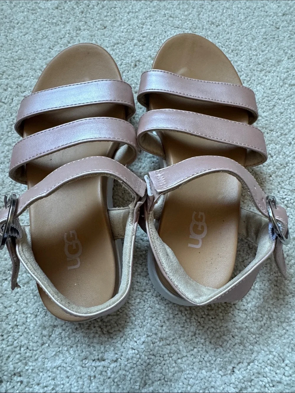 UMetallic Pink Triple-Strap Comfort Sandals